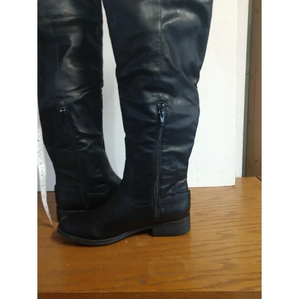 Knee-High Black Leather American Rag AADARRAP Boots 9.5M With Buckle Accents & Z